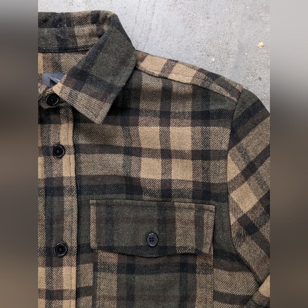 ·H&M Plaid Shirt Jacket, Small